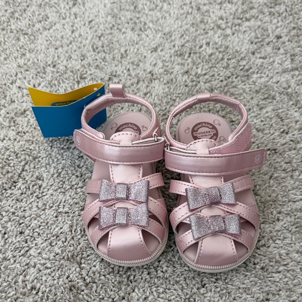 Munchkin by Stride Rite Pink Glitter Bow Kids Sandals